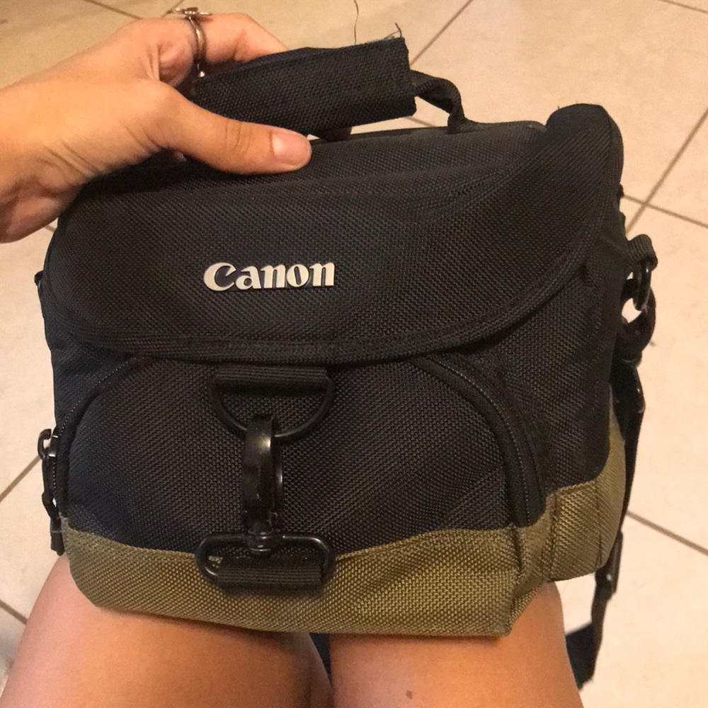 brand new canon camera bag!
